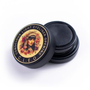 C.L.E.O. Eyeliner